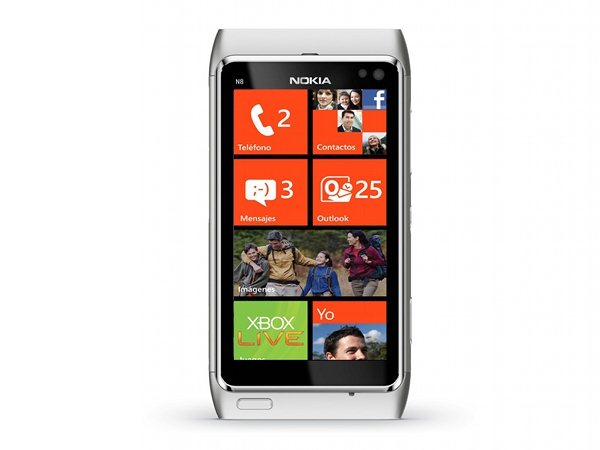 Nokia N8 z WP7