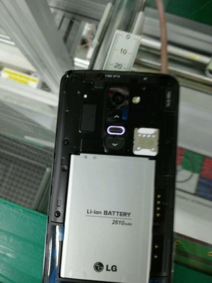 LG G2 - tył i bateria