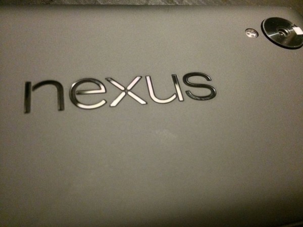LG Nexus 5 - plecki