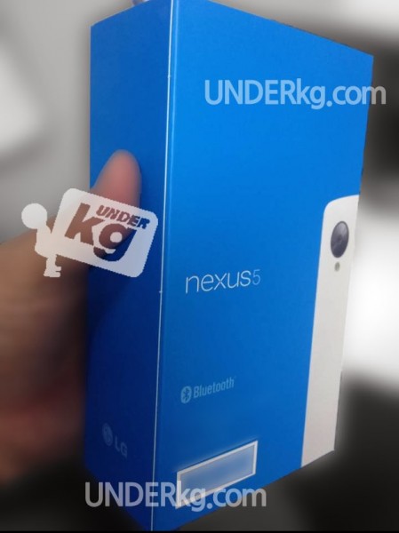LG Nexus 5 w pudełku sklepowym - biały